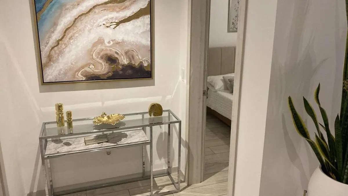 Luxury Stadia, In Prime Area Quito Ecuador