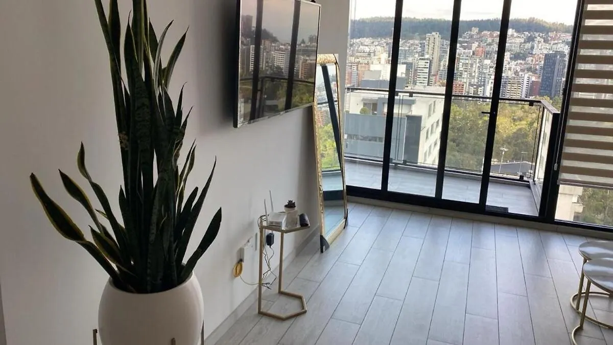 Luxury Stadia, In Prime Area Quito Apartment